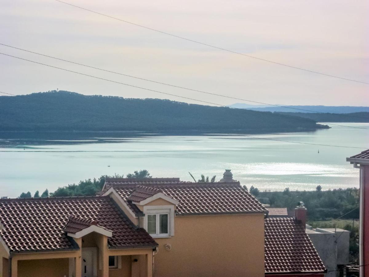 Apartment In Dalmatia Near The Sea Kaštela エクステリア 写真